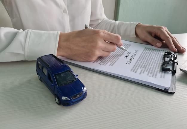 Czy ubezpieczenie OC przewoźnika jest obowiązkowe dla każdej firmy transportowej?