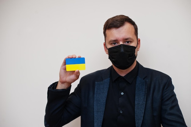 Jakie korzyści daje karta EKUZ podczas podróży?