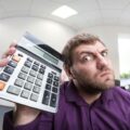 Jak łatwo obliczyć odsetki od kredytu kalkulatorem online?